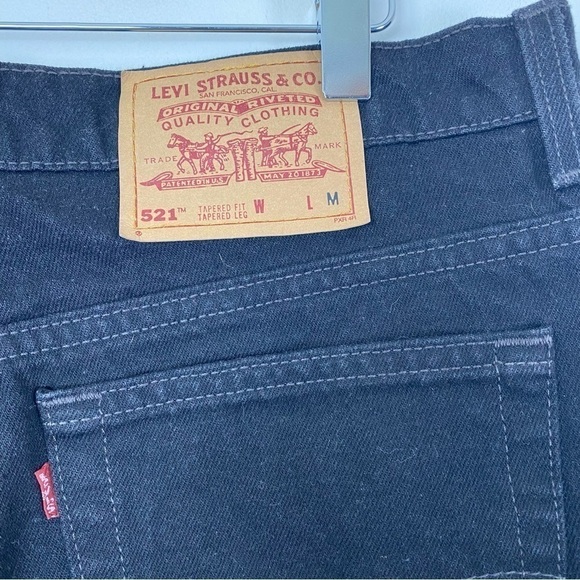 VINTAGE 90s LEVI’S 521 Tapered Fit Tapered Leg Black High Waisted Mom Jeans 18 - Picture 4 of 9
